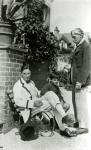 Unknown artist (19th century): Photograph of Alfred A. De Pass with his son John and Crispin, photograph, 15 x 10.5 cms. Presented by Catherine Wallace.