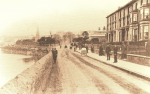 Unknown artist (19th century): Arwenack Street, Falmouth with the Killigrew monument and the first Falmouth Art Gallery, photograph, 20.5 x 29.5 cms.